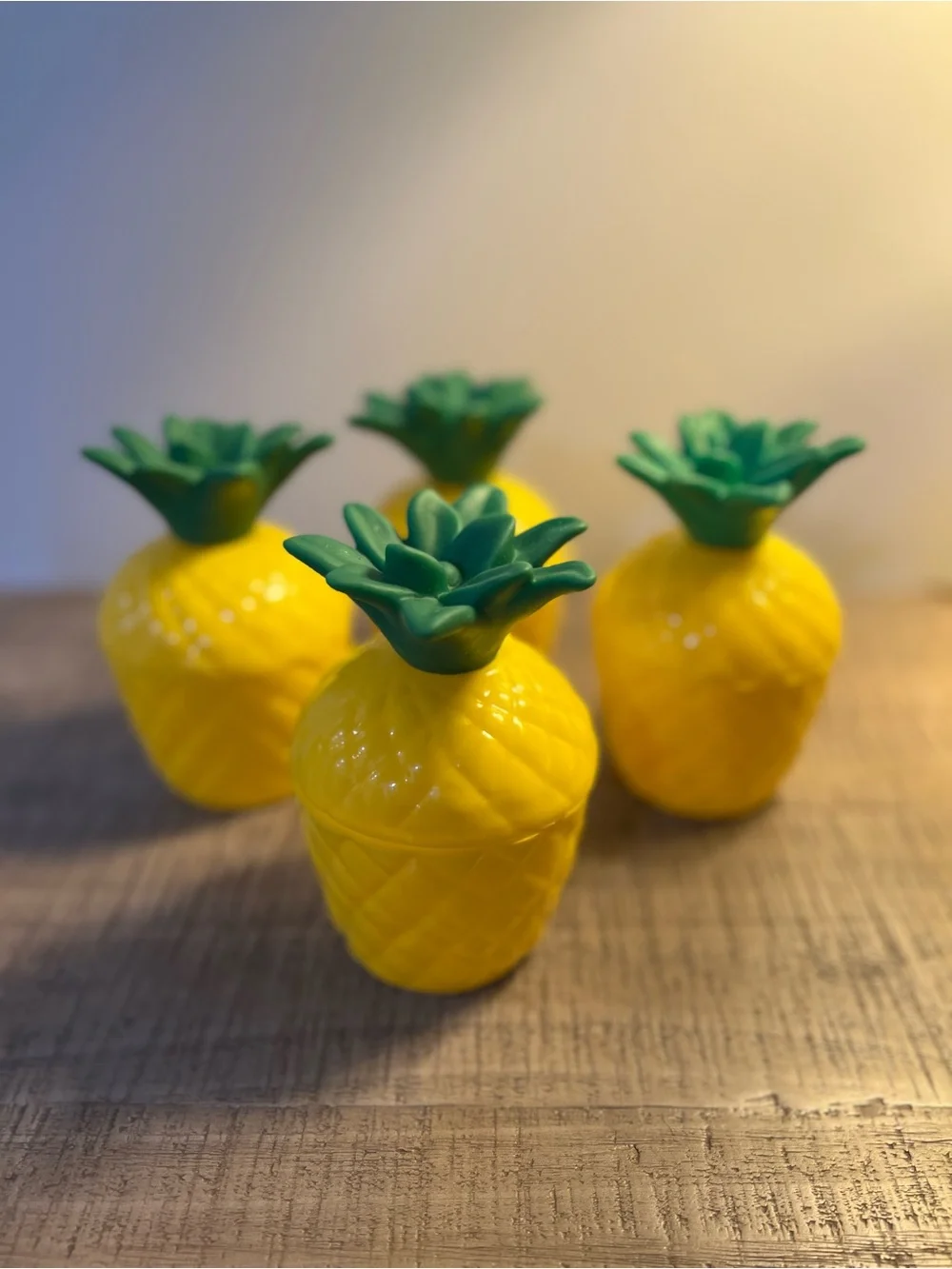 2 Piece Plastic Pineapple Cups, set of 4